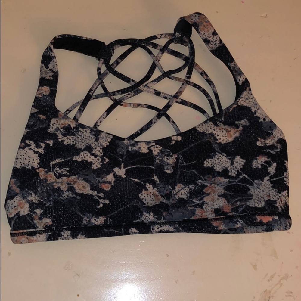 Lululemon Free to be Wild Sports Bra